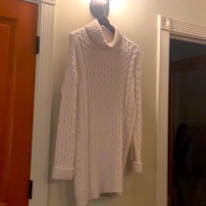 525 Cable Knit Turtleneck  Dress. 100% acrylic
Unlined - Slip-on styling